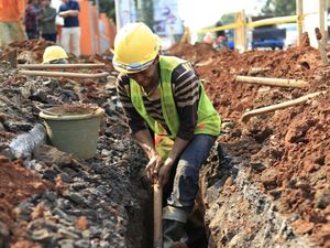 PU Makassar Tangani 123 Paket Proyek Jalan-Jembatan, Target Rampung November PU Makassar Tangani 123 Paket Proyek Jalan-Jembatan, Target Rampung November