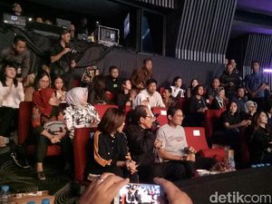 Sandiaga dan Agus Yudhoyono Nonton Bareng Konser Ari Lasso