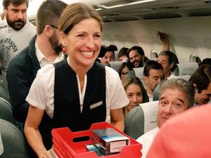 Samsung Bagi-bagi Galaxy Note 8 di Pesawat