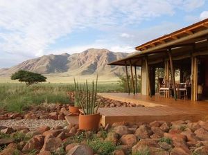 Foto: Resor Mewah di Tengah Padang Rumput Afrika di Namibia