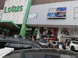 Lotus Tutup Ikuti Sevel, Industri Ritel Masuk Musim Gugur?