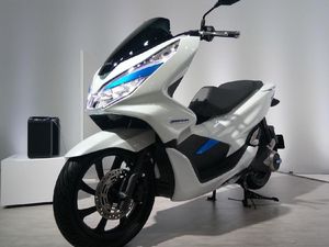 Honda: PCX Model Anyar Mirip dengan yang Jepang