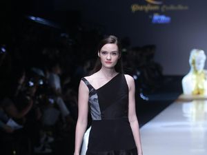 Pertentangan Maskulin-Feminin di Koleksi Terbaru Yosafat Dwi Kurniawan