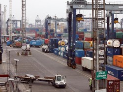 Tarif PPh Impor Naik Demi Perbaiki Defisit Transaksi Berjalan