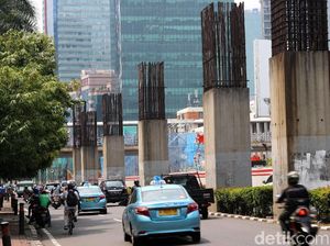 Pramono Mau Tangani Tiang Monorel Mangkrak: Tak Bisa Dibiarkan Pramono Mau Tangani Tiang Monorel Mangkrak: Tak Bisa Dibiarkan