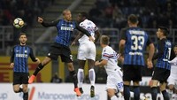 Namun kemudian Inter lengah. Di menit ke-64, Sampdoria memperkecil ketertinggalan lewat Dawid Kownacki. (Foto: MIGUEL MEDINA/ AFP PHOTO)