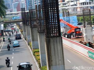 Sikap 6 Gubernur DKI soal Tiang Monorel Mangkrak Sikap 6 Gubernur DKI soal Tiang Monorel Mangkrak