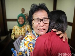 Tangis Haru Warga Bukit Duri Pecah Usai Menang di Pengadilan