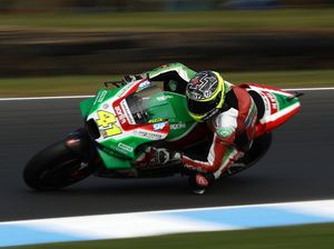 Harus Jalani Operasi, Espargaro Absen di Sepang