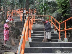 Dulu Sukemi Mengemis, Kini Jadi Penyapu di Gunung Tidar