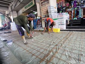 Pembangunan Jalur Pedestrian di Depan Pasar Tanah Abang