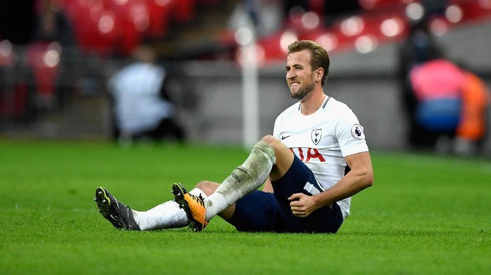Harry Kane bakal absen akhir pekan ini (Stu Forster/Getty Images) Harry Kane bakal absen akhir pekan ini (Stu Forster/Getty Images)