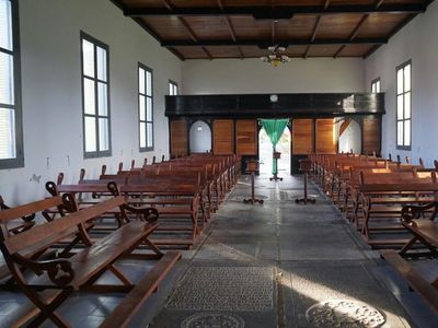 Foto: Gereja yang Dibangun di Atas 30 Kuburan Prajurit