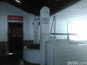 Sumur di Rumah Masa Kecil Bung Karno yang Airnya Dianggap Berkhasiat