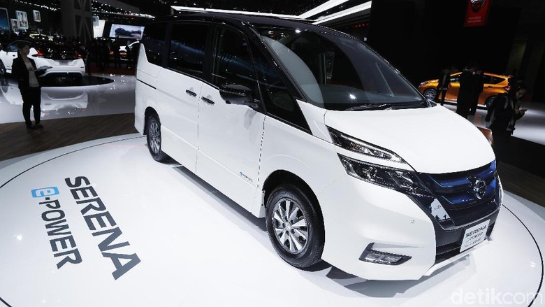 Nissan Siap Percantik Elgrand dan Serena Nissan Siap Percantik Elgrand dan Serena