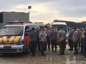 Korban Tewas Ledakan Pabrik Petasan Jadi 39 Orang Korban Tewas Ledakan Pabrik Petasan Jadi 39 Orang