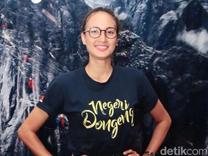 Nadine Chandrawinata-Dimas Anggara Makin Mesra, Rekam Jejak Jennifer Dunn