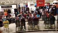 Debenhams Diskon Hingga 70% Sebelum Ditutup