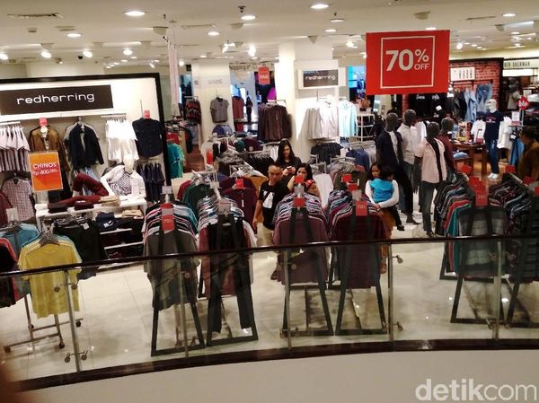 Debenhams Diskon Hingga 70% Sebelum Ditutup