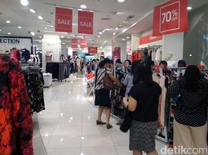 Tak Hanya Indonesia, AS dan Inggris pun Dihantam Lesunya Ritel Tak Hanya Indonesia, AS dan Inggris pun Dihantam Lesunya Ritel