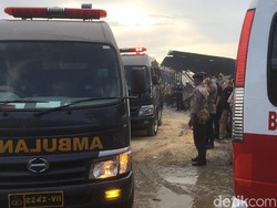 39 Orang Tewas di Ledakan Pabrik Petasan, Polisi Sisir Korban Lainnya