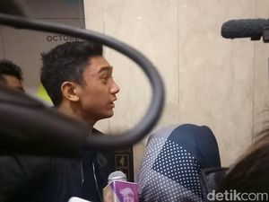 Senyuman Penuh Makna Daffa Wardhana yang Kasmaran dengan Chelsea Islan