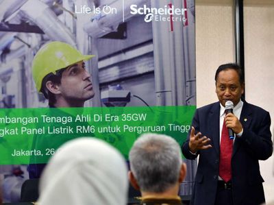 Panel Listrik untuk Realisasi Program 35.000 MW