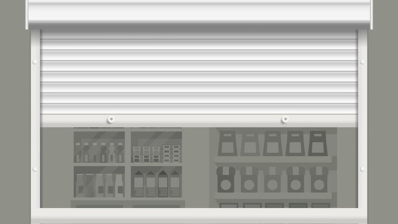 Beda dengan Jokowi, Pengamat Ini Buktikan Daya Beli Orang RI Lesu