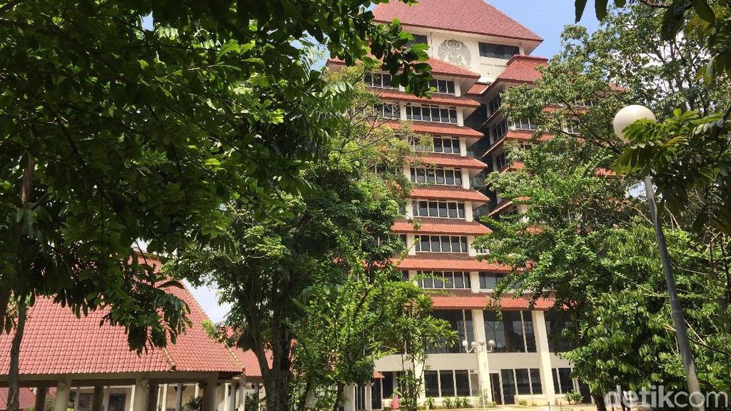 Foto: Datangi Rektorat UI, Polisi Cari Data Pemeran Video Mesum Foto: Datangi Rektorat UI, Polisi Cari Data Pemeran Video Mesum