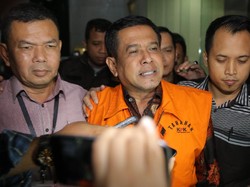 Ditahan KPK, Bupati Nganjuk Taufiqurrahman Sampaikan Maaf