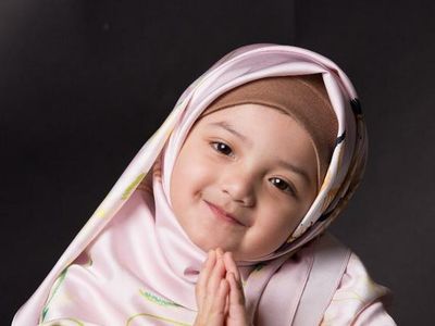 Gemasnya Melihat Arsyi Pakai Kerudung