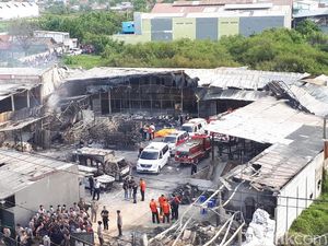 Biaya Pengobatan Korban Ledakan Pabrik Kosambi Ditanggung Jamkesda Biaya Pengobatan Korban Ledakan Pabrik Kosambi Ditanggung Jamkesda