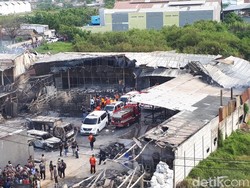 Tim Gegana Sterilisasi Pabrik Petasan yang Meledak