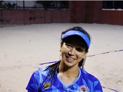 Setelah Juara di Singapura, Dini Jasita Sah Jadi Sarjana