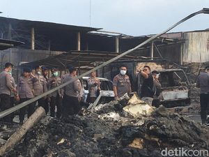 DVI Jabar Buka Pos Antemortem Cari Korban Ledakan Pabrik Kembang Api DVI Jabar Buka Pos Antemortem Cari Korban Ledakan Pabrik Kembang Api