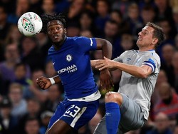 Meski Tak Cetak Gol, Batshuayi Puaskan Conte