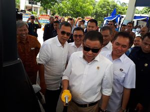 Jonan Resmikan SPBU VIVO di Cilangkap