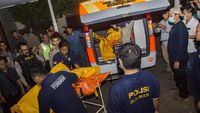 Jenazah Korban Ledakan Pabrik Kembang Api Dibawa ke RS Polri