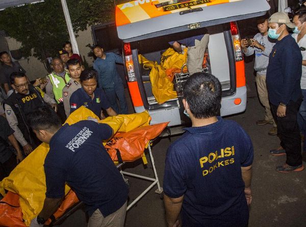 Jenazah Korban Ledakan Pabrik Kembang Api Dibawa ke RS Polri