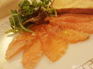 Siang Ini Bisa Nikmati Fillet Beefsteak Juicy hingga Tiramisu Istimewa di Il Mare