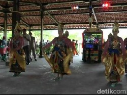 Renggono Manis, Tarian Magis Perawan di Lereng Argopuro