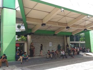 Toko Ritel Berguguran, Waspada PHK dan Pengangguran Bertambah Toko Ritel Berguguran, Waspada PHK dan Pengangguran Bertambah