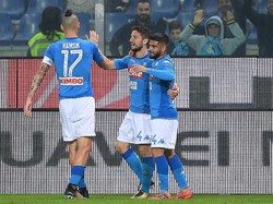 Terlalu Dini Menurunkan Tempo, Napoli Hampir Saja Terpeleset