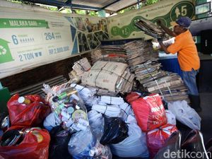 Keren! Bank Sampah Ini Kurangi Limbah Jakarta