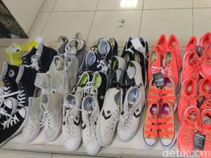 Sepatu yang Didiskon Stok Lama, Pembeli di Lotus Thamrin Kecewa