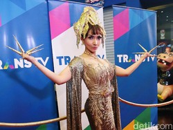 Masih Betah Sendiri, Roro Fitria Bawa-bawa Dunia Akhirat