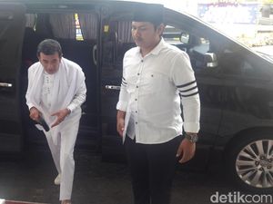 Ke Balai Kota, Rhoma Irama Temui Anies dan Jadi Khatib Salat Jumat