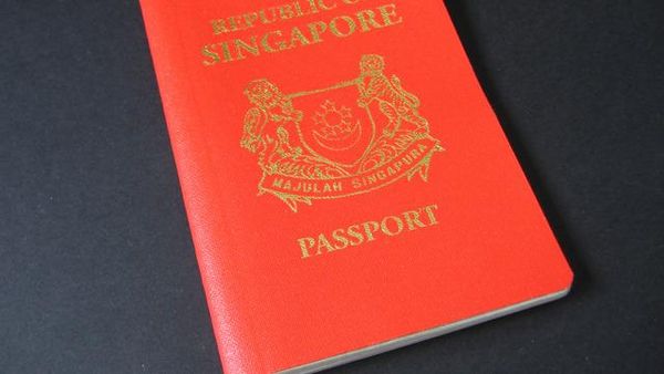 Terbaru! 10 Negara dengan Paspor Paling Kuat