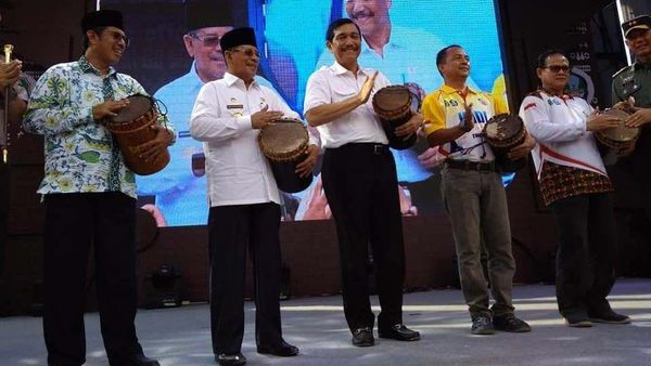 Luhut Buka Widi International Fishing Tournament