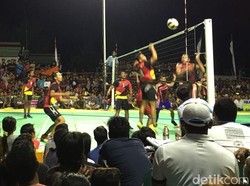 Begini Keseruan Turnamen Bola Voli Karang Taruna Cup